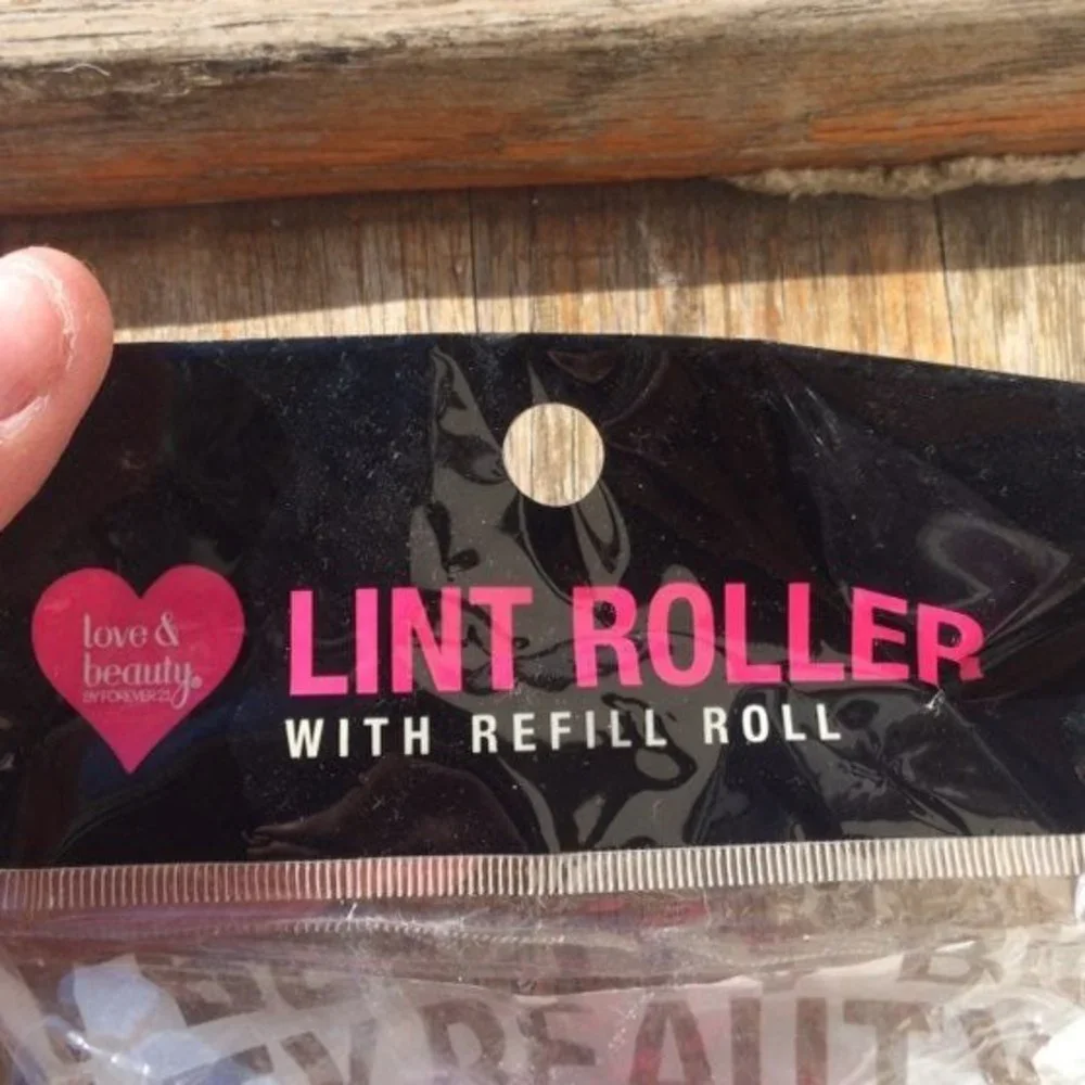 Pink Lint Roller With Polka dot Refilll